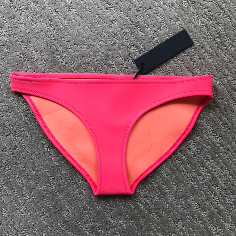 TRIANGL Bikini Bottoms- size M